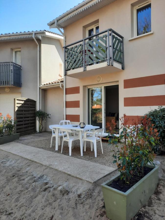 Belle Maisonnette Dans Residence Avec Piscine Soulac-sur-Mer Exteriér fotografie