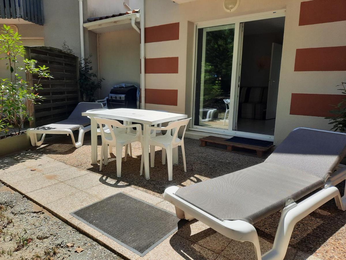 Belle Maisonnette Dans Residence Avec Piscine Soulac-sur-Mer Exteriér fotografie